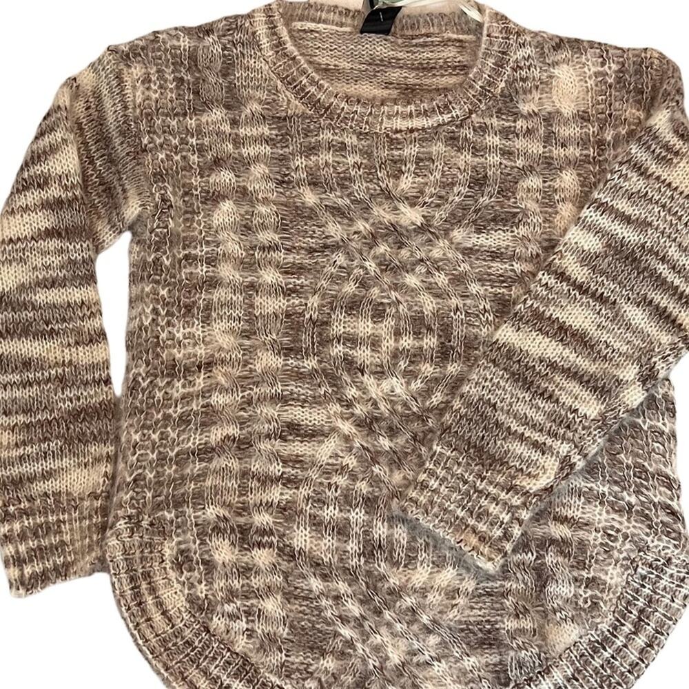 Madison Lily Women Medium Sweater Crew Neck Cable Knit Pull over Brown Cream New